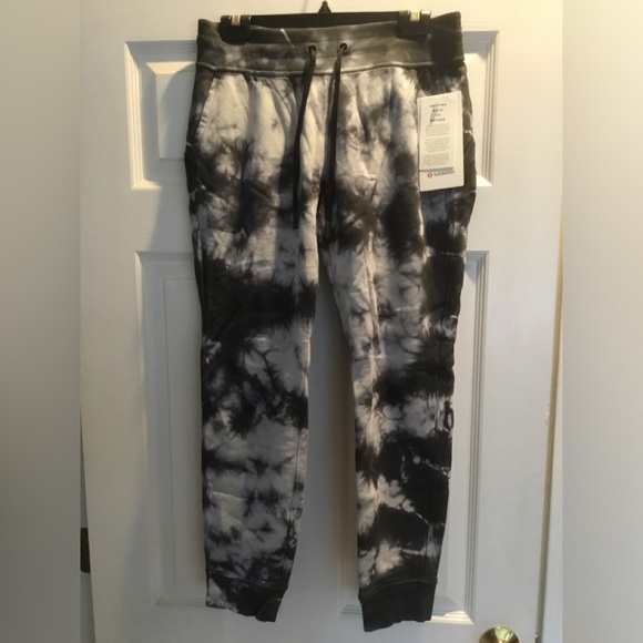 NEW Lululemon warm down jogger size 8 - Christmas Spe Sale - Picture 3 of 5